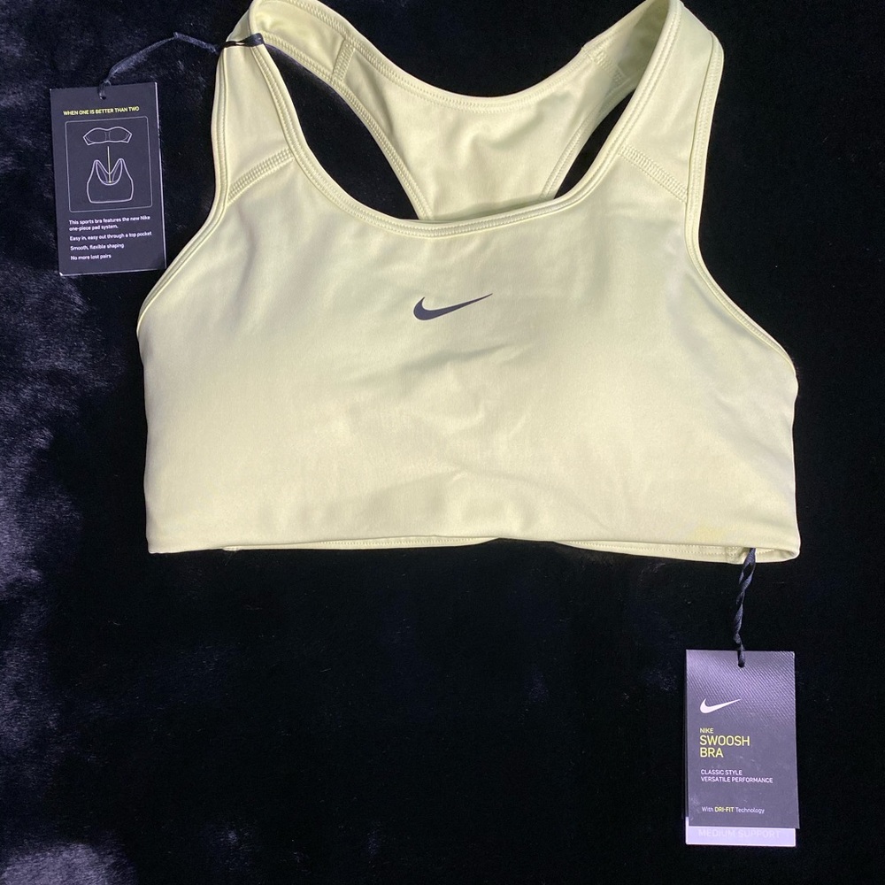 Nike Swoosh Padded Sports Bra Medium Support
